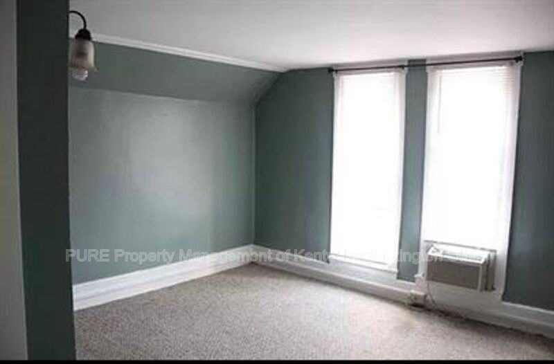 221 W Fourth St - Photo 4 of 10