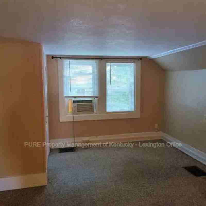 221 W Fourth St - Photo 5 of 10