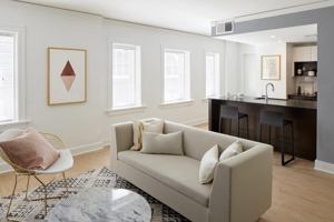 featured image of 3560 Broadway Blvd