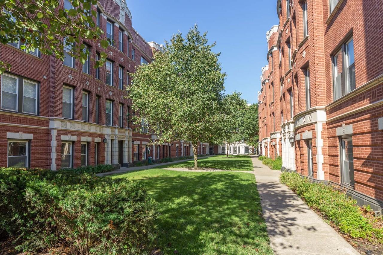 5222-38 S. Drexel Avenue - Photo 3 of 50