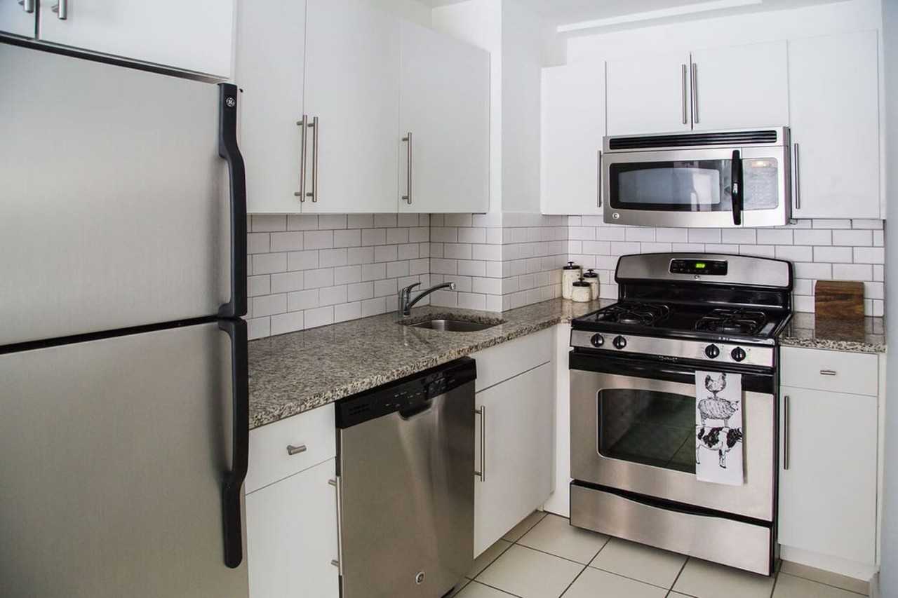 Westport Central - Photo 3 of 50