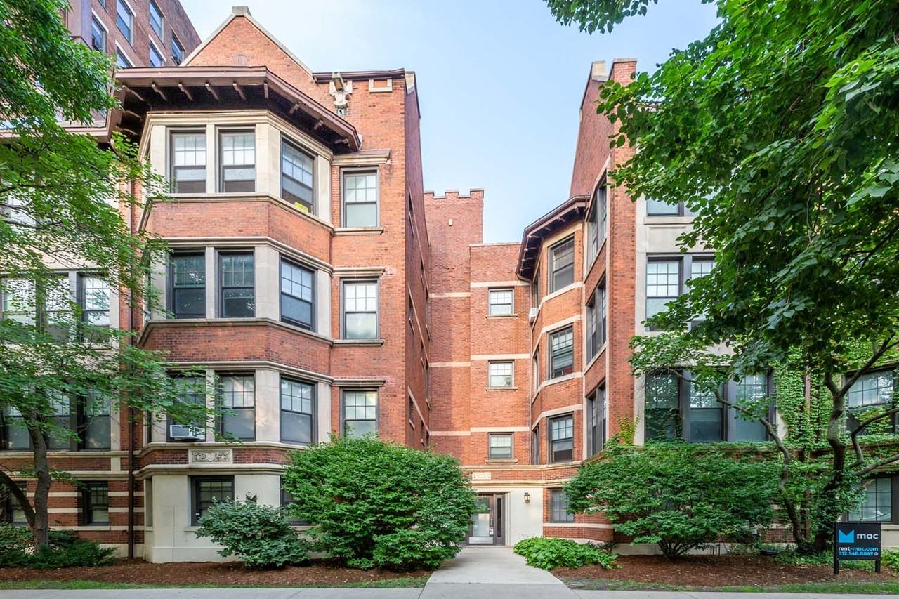 5325 S. Hyde Park Boulevard - Photo 7 of 47