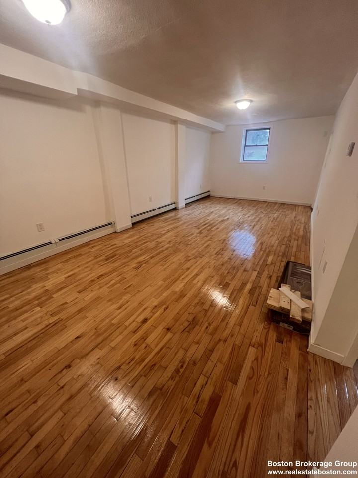 15 Park Vale Ave #3B - Photo 2 of 15