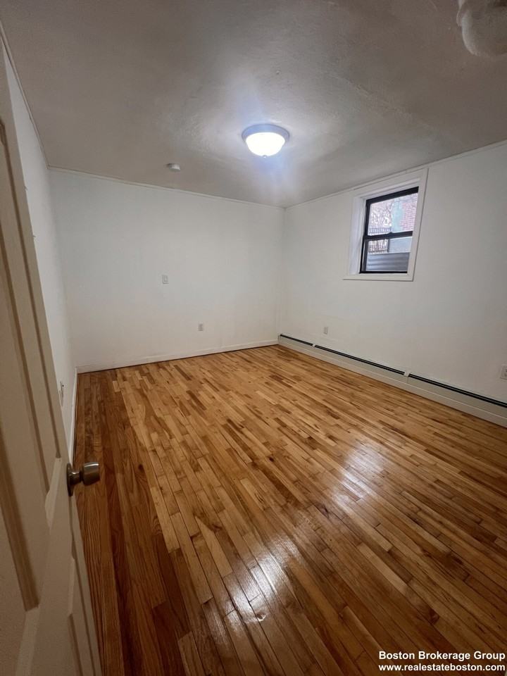 15 Park Vale Ave #3B - Photo 5 of 15