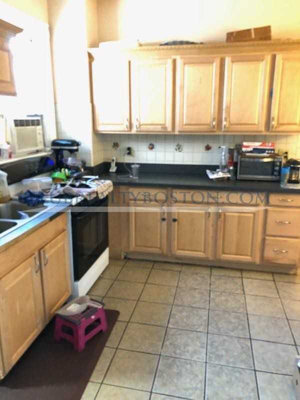 20 Leamington Rd #1 - Photo 2 of 22