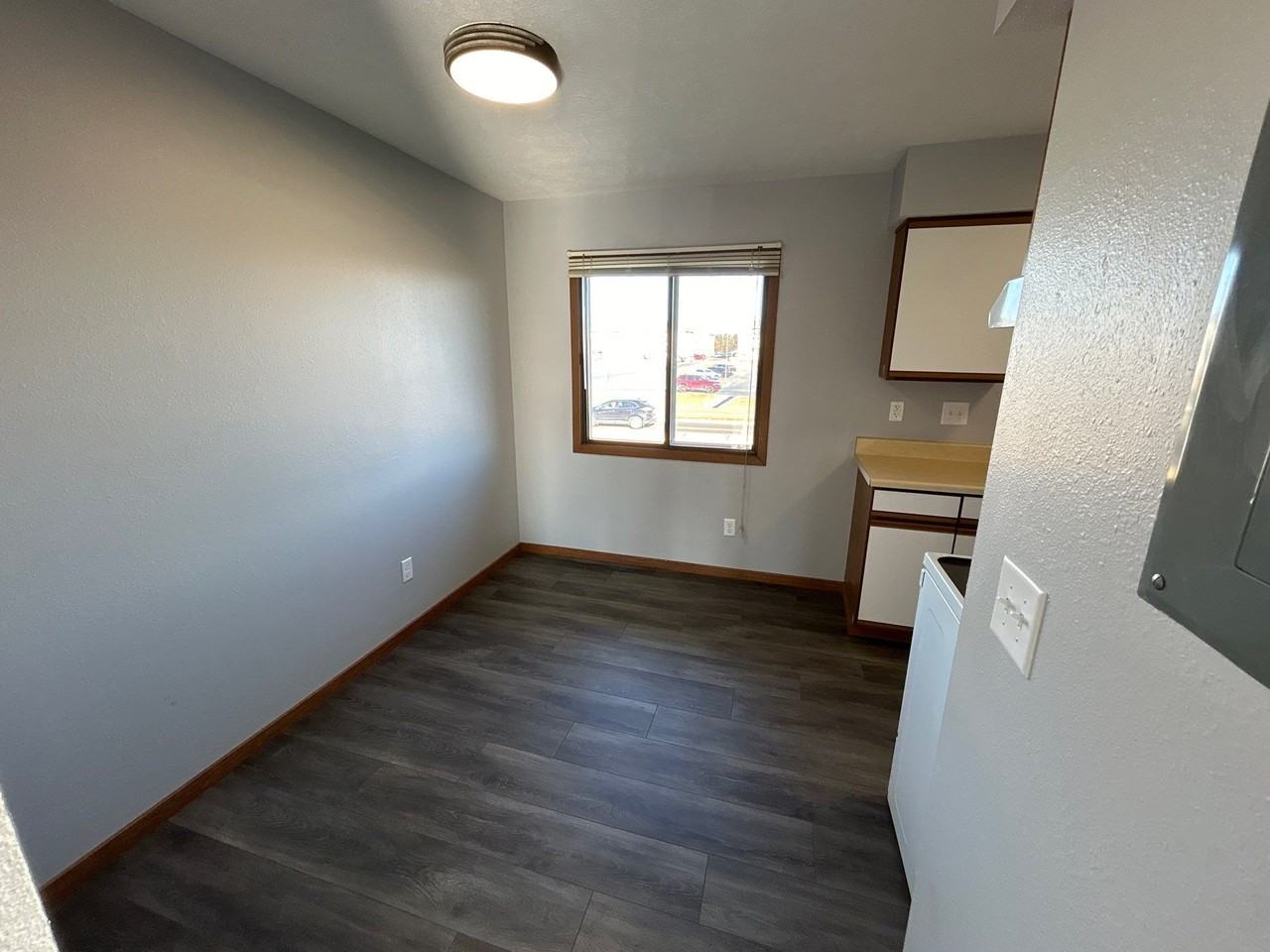 2481 E 5 (Columbus) - Photo 3 of 8