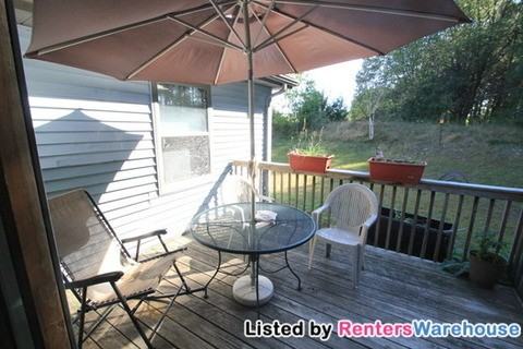 6616 Fawn Lake Dr NE - Photo 2 of 11