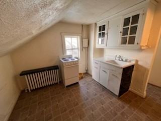 585 Arthur St - Photo 2 of 9