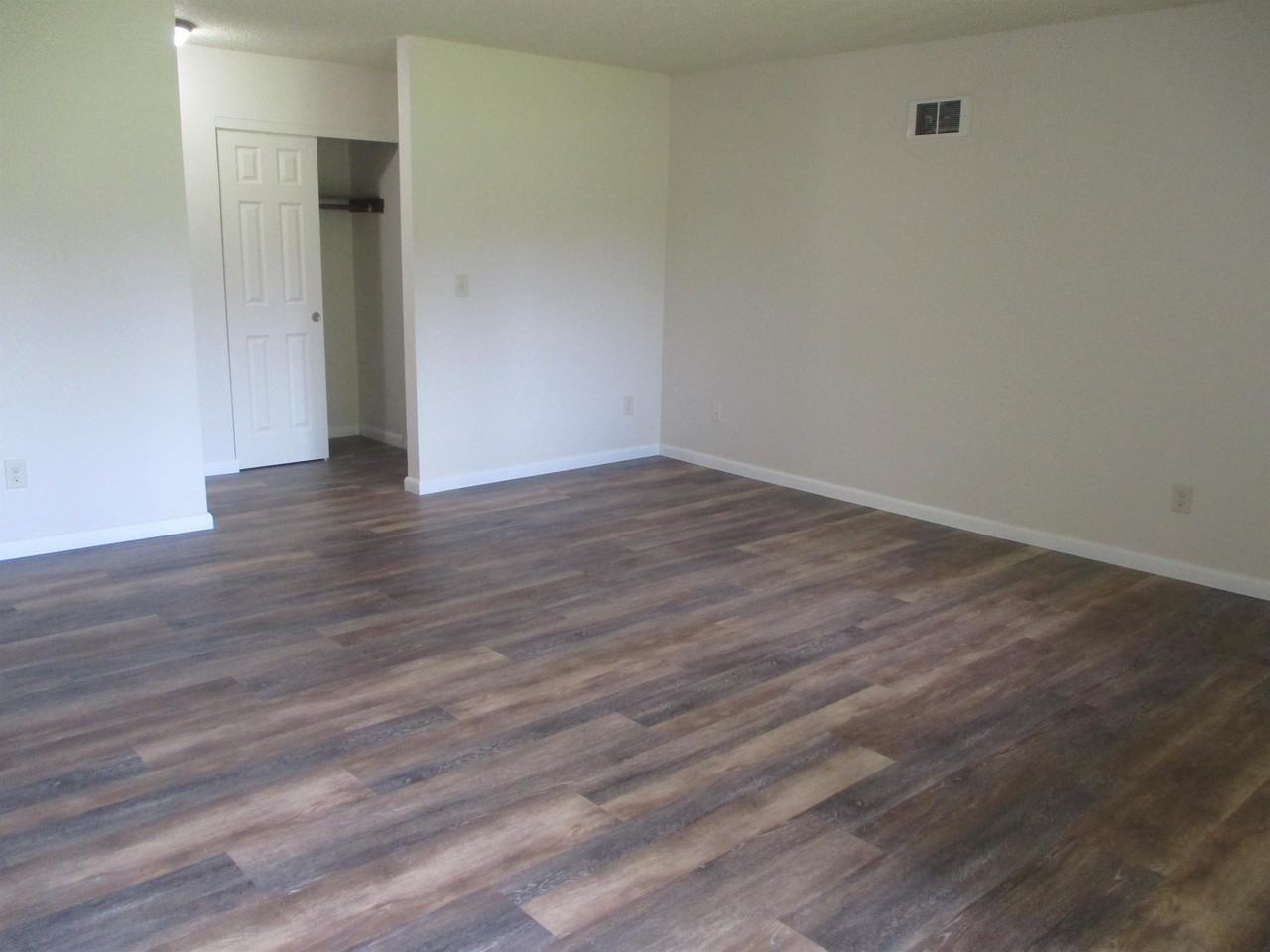 Brookside Apts Apartments 2101 Ne Kane Dr, Gresham, OR 97030 Zumper