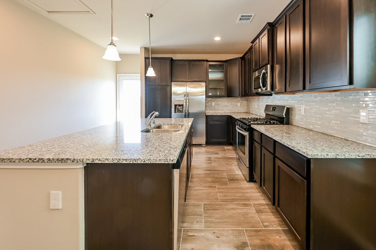 7931 7931 Fijian Cypress Dr - Photo 6 of 22