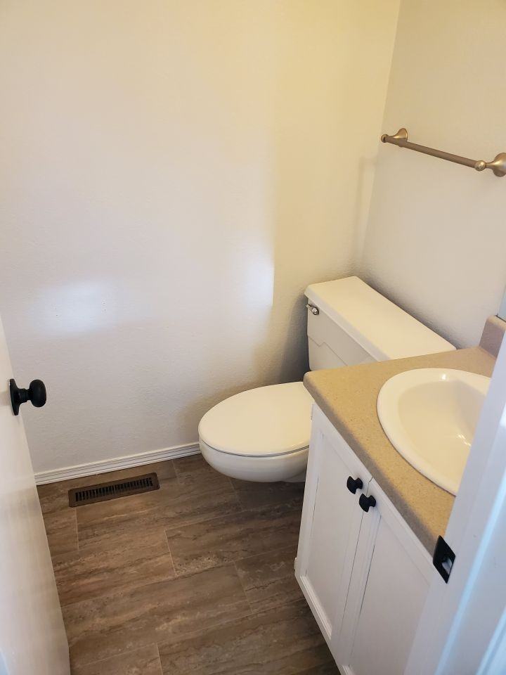 1355 Quartz Pl - Photo 6 of 10