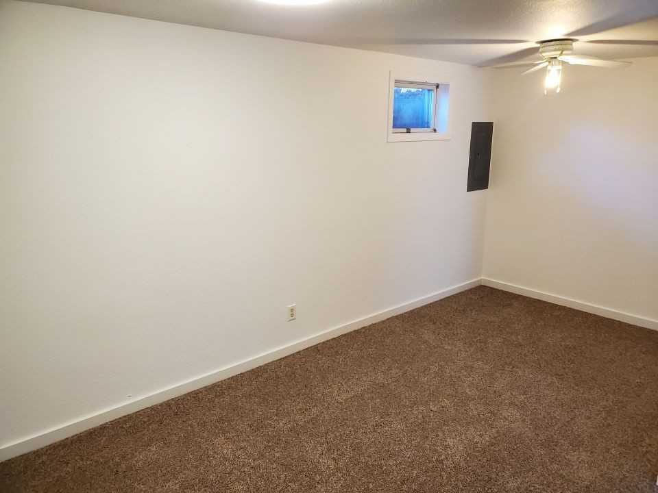1355 Quartz Pl - Photo 7 of 10