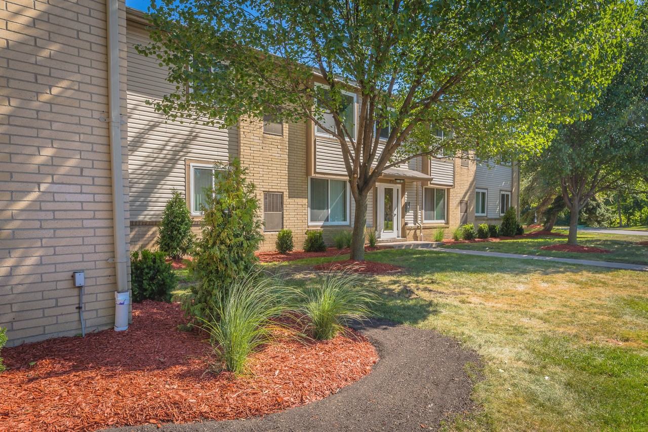 Chestnut Lake Apartments 1450 Chestnut Dr, Ypsilanti, MI 48197 Zumper