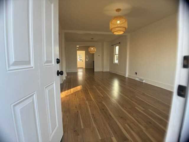 5306 N Montclair Ave - Photo 2 of 14