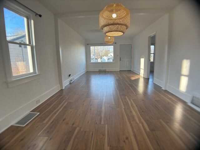 5306 N Montclair Ave - Photo 3 of 14