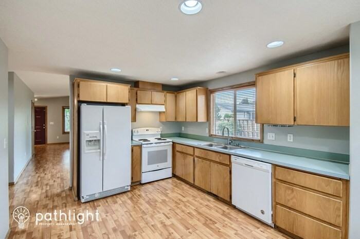 13111 Ne 37th St - Photo 2 of 12