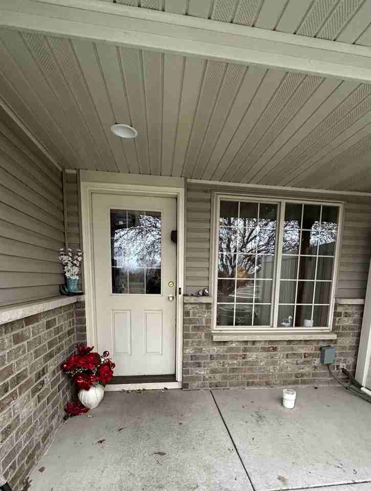 860 Independence Dr #1 - Photo 3 of 26