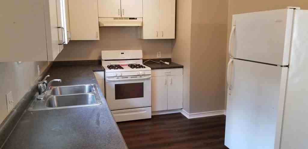 215 Kansas St #NA - Photo 3 of 23