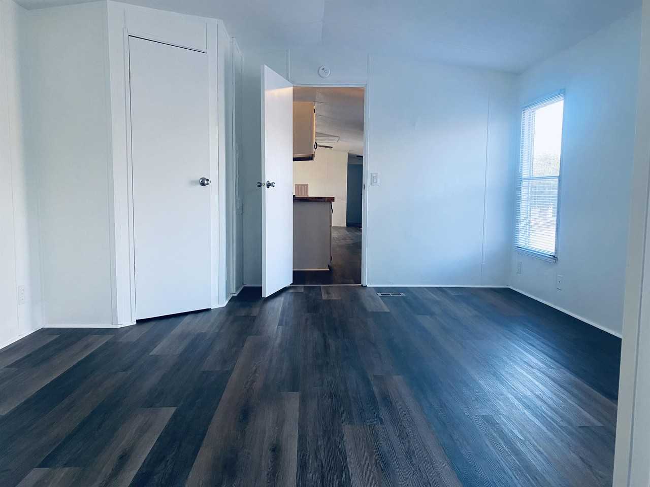 918 Salters St #1 - Photo 7 of 10