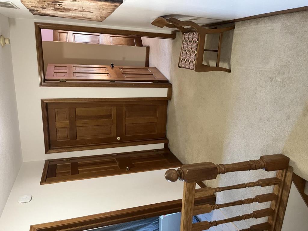 8027 Claude Ct - Photo 2 of 33