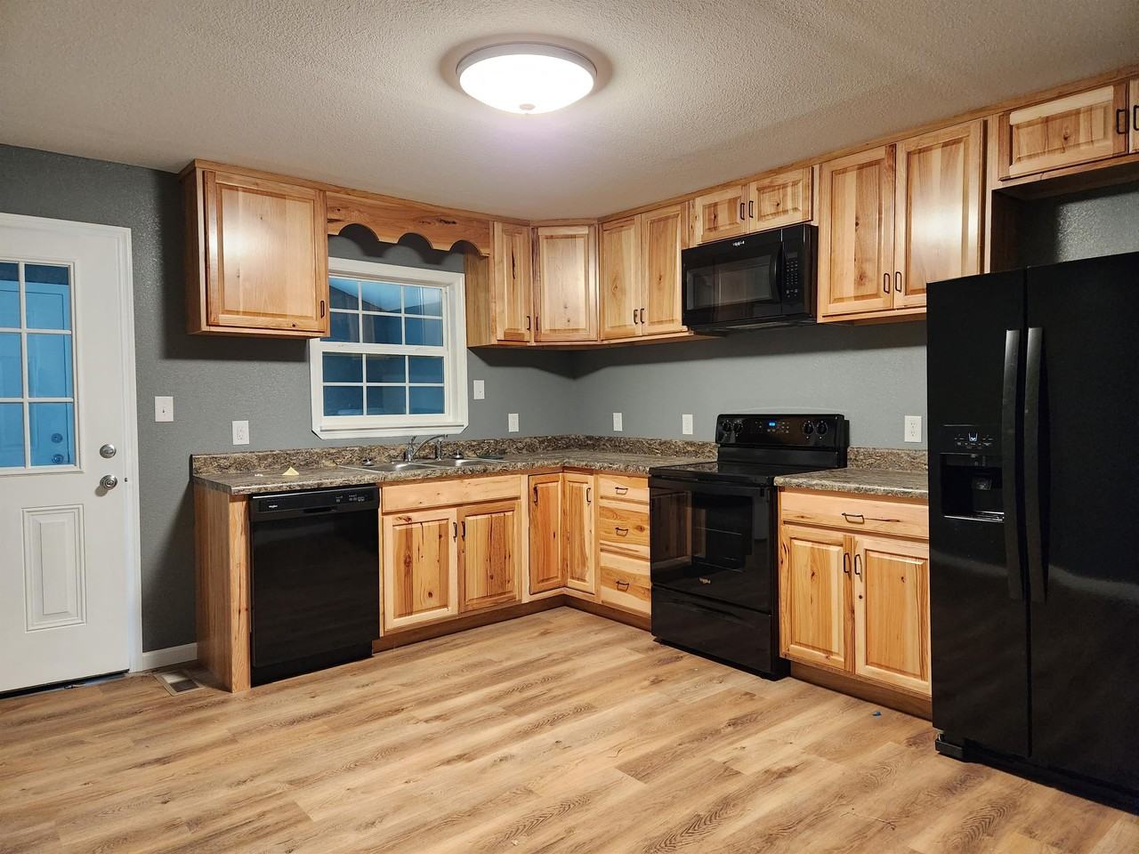 116 Shryer Rd - Photo 2 of 10