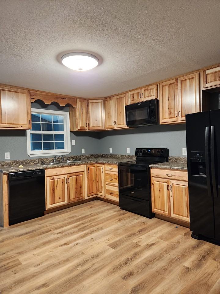 116 Shryer Rd - Photo 3 of 10
