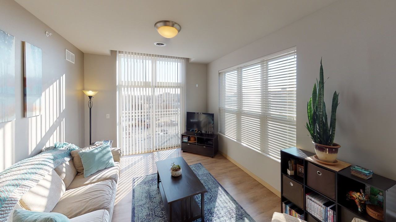 The Hudson - Photo 2 of 21