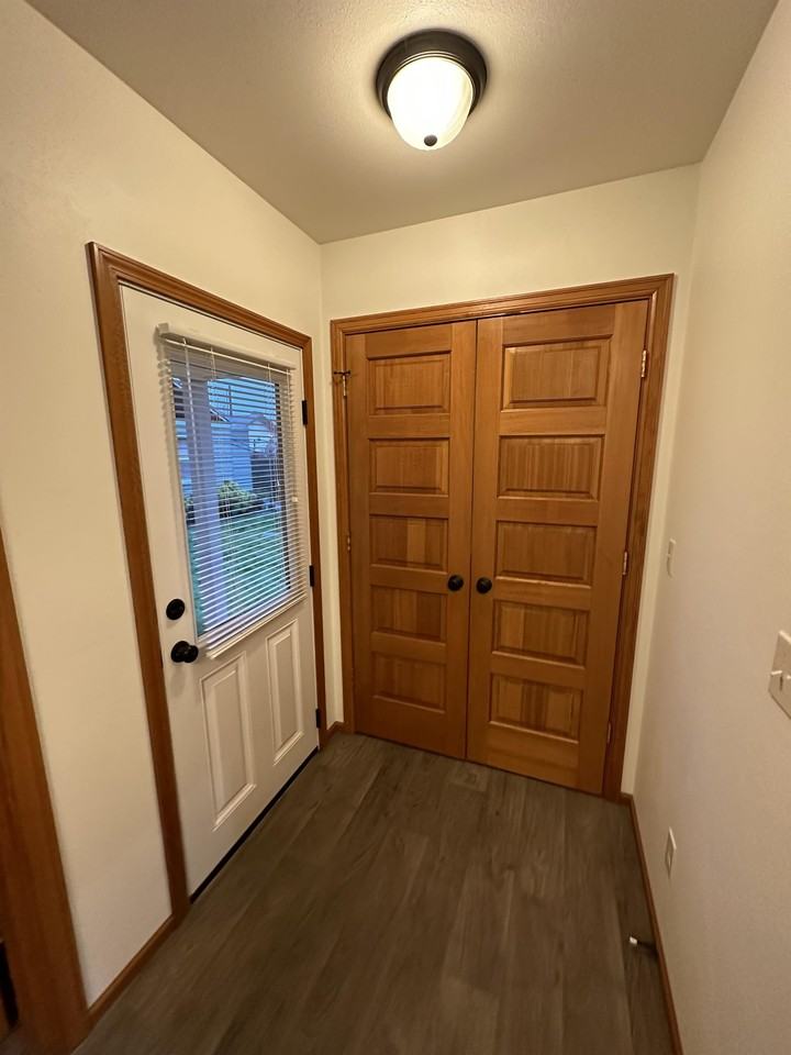 2417 Rainier Ave - Photo 2 of 20
