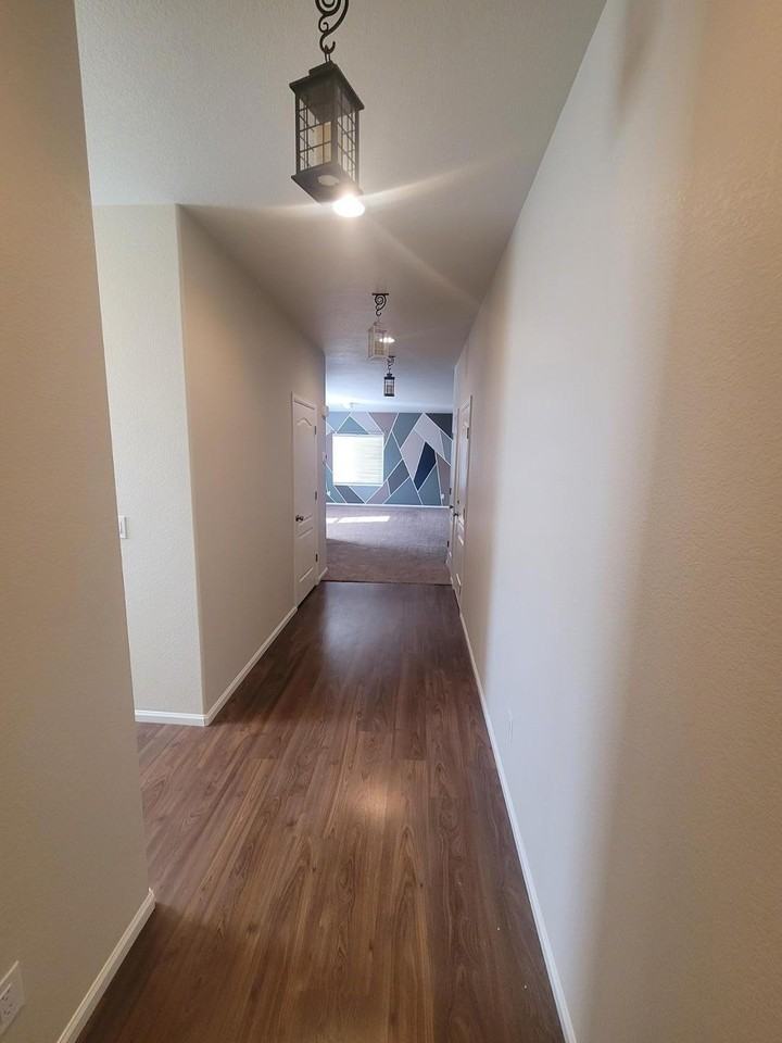 6648 Kearsarge Dr - Photo 2 of 38