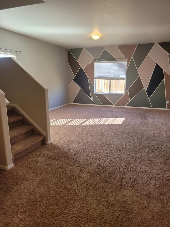 6648 Kearsarge Dr - Photo 3 of 38