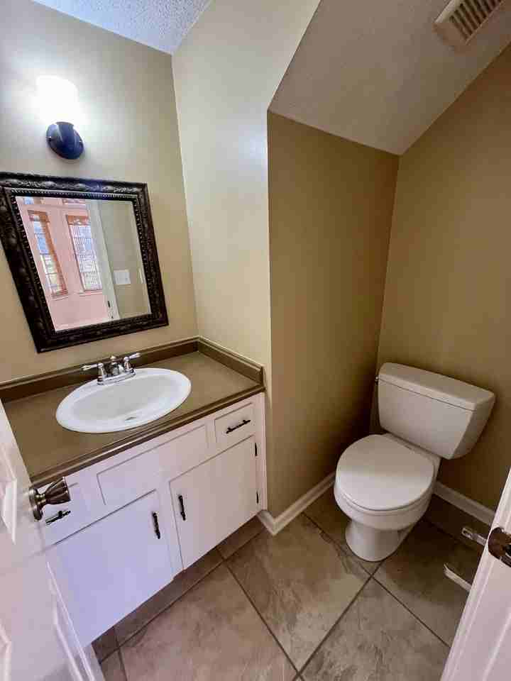 1113 Appian Way - Photo 3 of 30