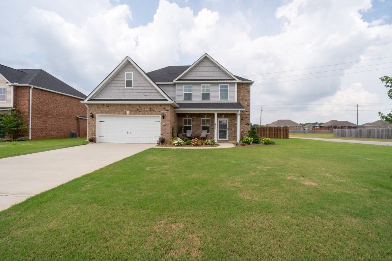 240 Ashley Nicole Ave - Photo 3 of 50