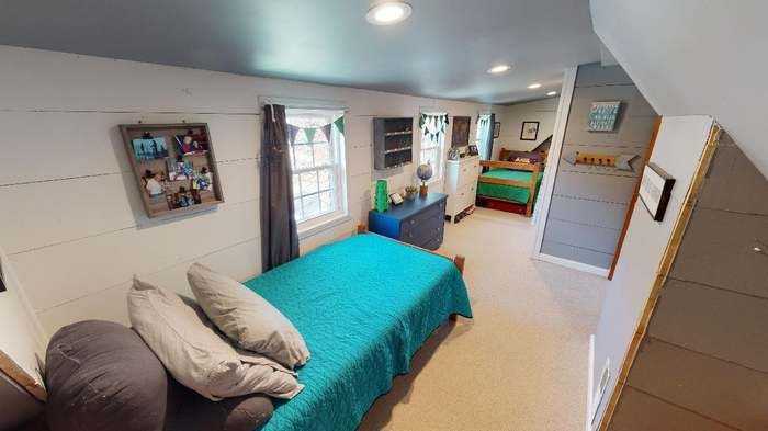 239 King St #239KINGST - Photo 3 of 19