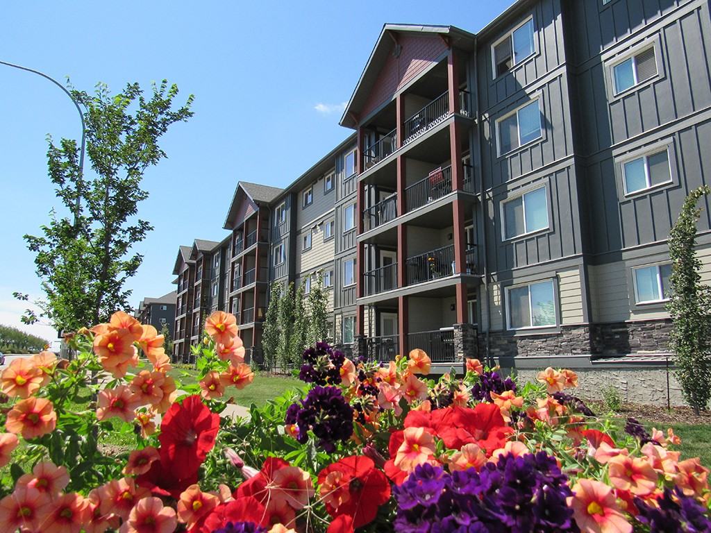Heritage Valley Apartments 2703, 2707, 2711 & 2715 James Mowatt Trail SW, Edmonton, AB T6W 3B8