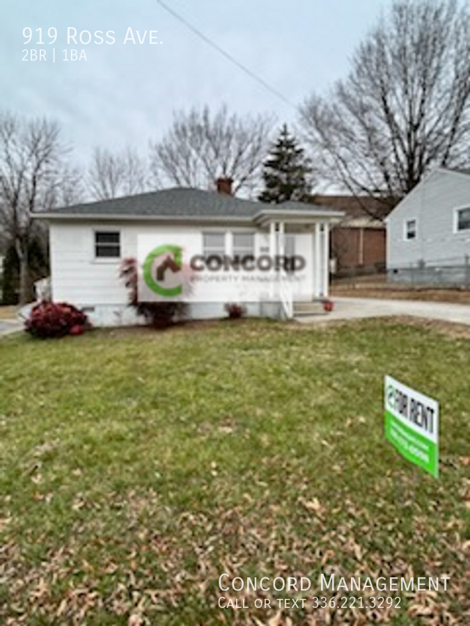 919 Ross Ave - Photo 2 of 16