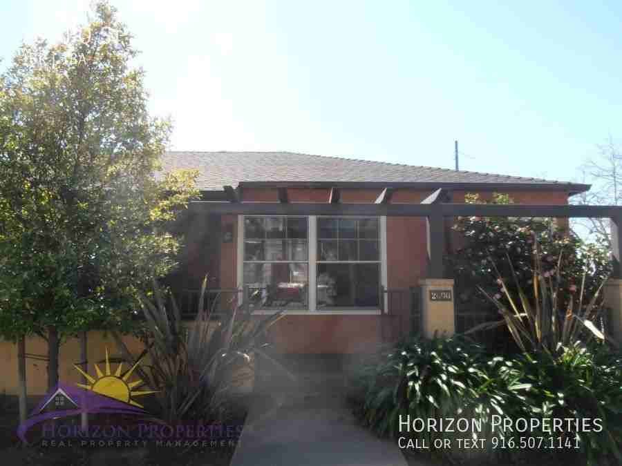 2600 Q St - Photo 2 of 16