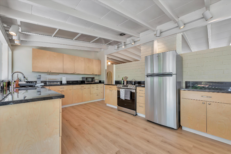 3164 Stelling Dr - Photo 3 of 29