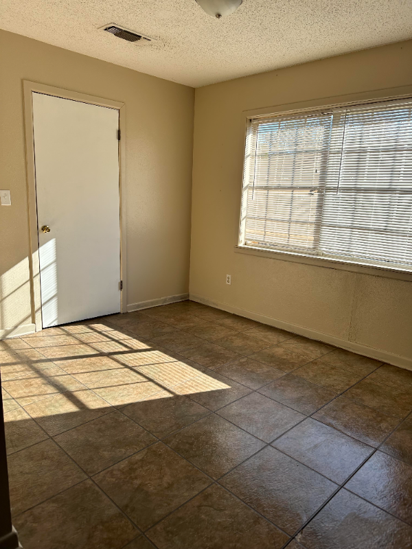 110 Shumaker Dr - Photo 2 of 15