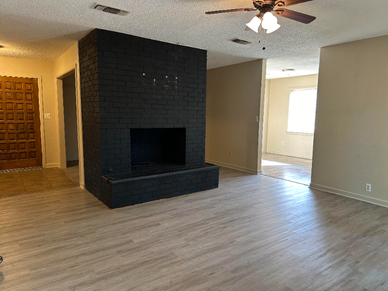 110 Shumaker Dr - Photo 3 of 15