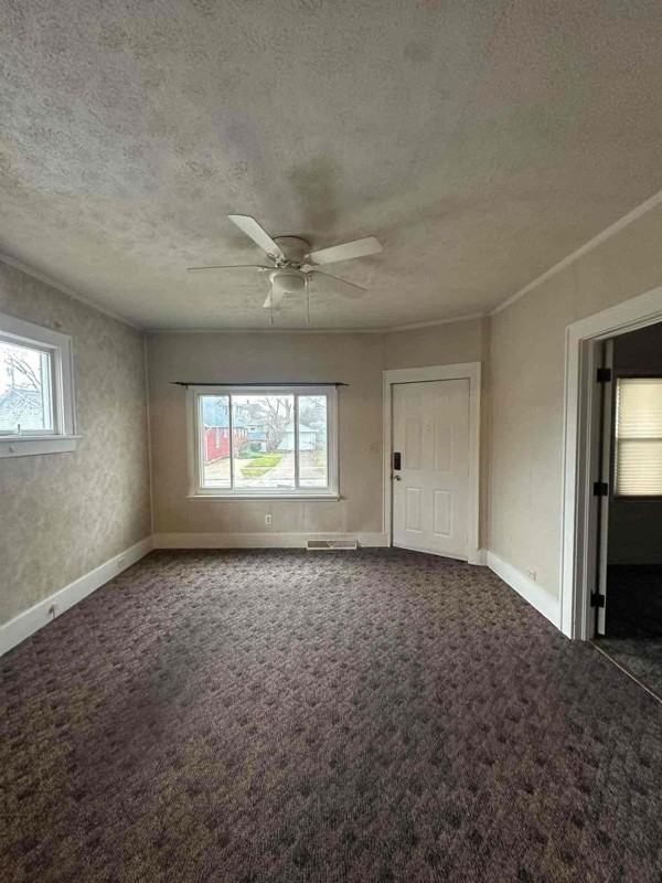 1309 Tyler St - Photo 2 of 6