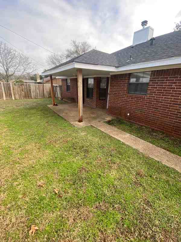 506 Kristi St - Photo 2 of 10