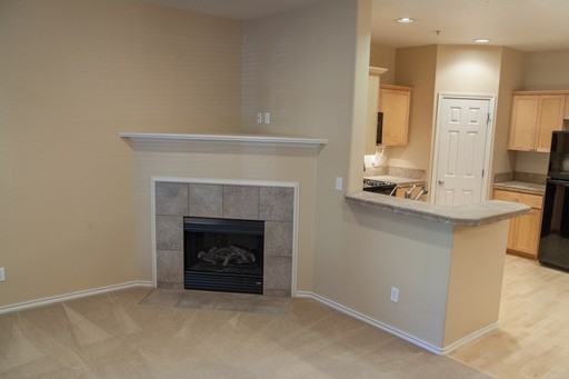 11184 SW Barber St #1 - Photo 3 of 11