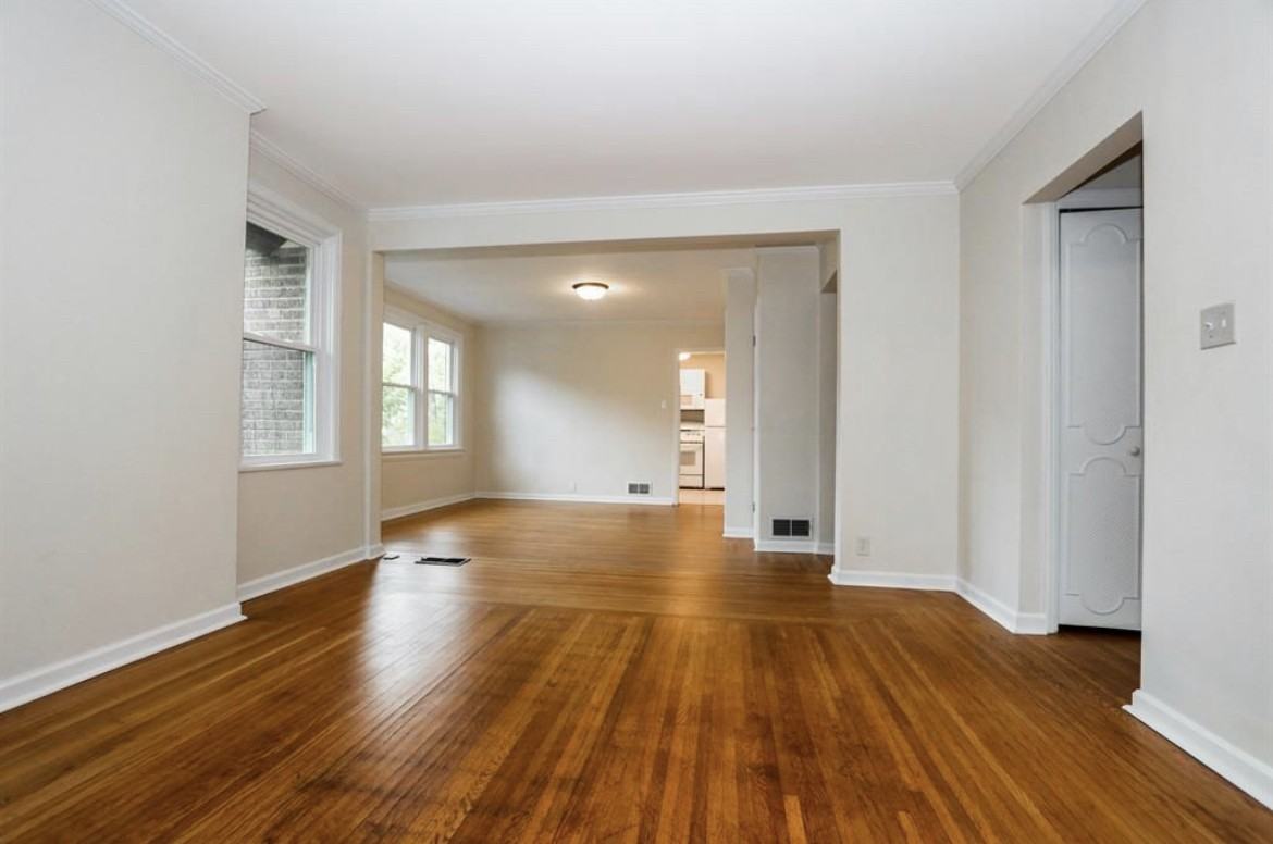 3090 Losantiville Ave #2 - Photo 3 of 4