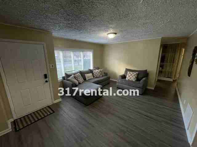 544 W 12th St - Photo 2 of 13