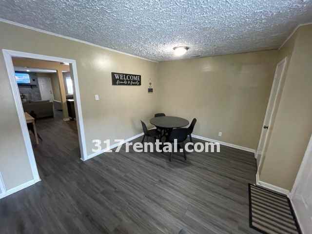 544 W 12th St - Photo 3 of 13