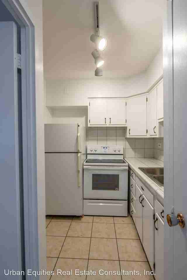 Elmcrest Apartments - Photo 3 of 10