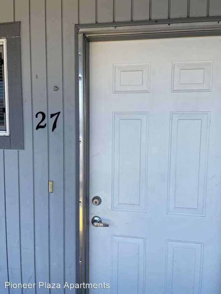 301- 317 E. Heintz Street - Photo 3 of 48