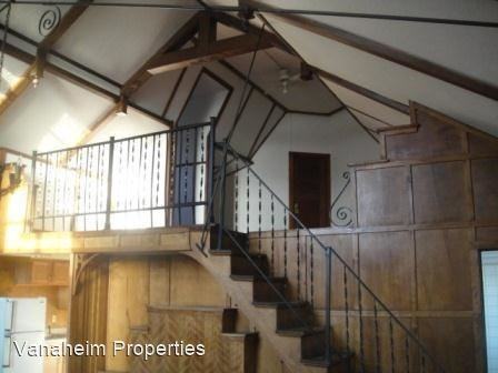 1431 E Superior St - Photo 3 of 11