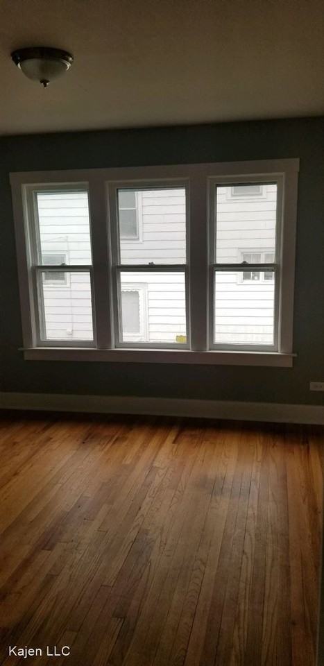 303 Murphy - Photo 3 of 8