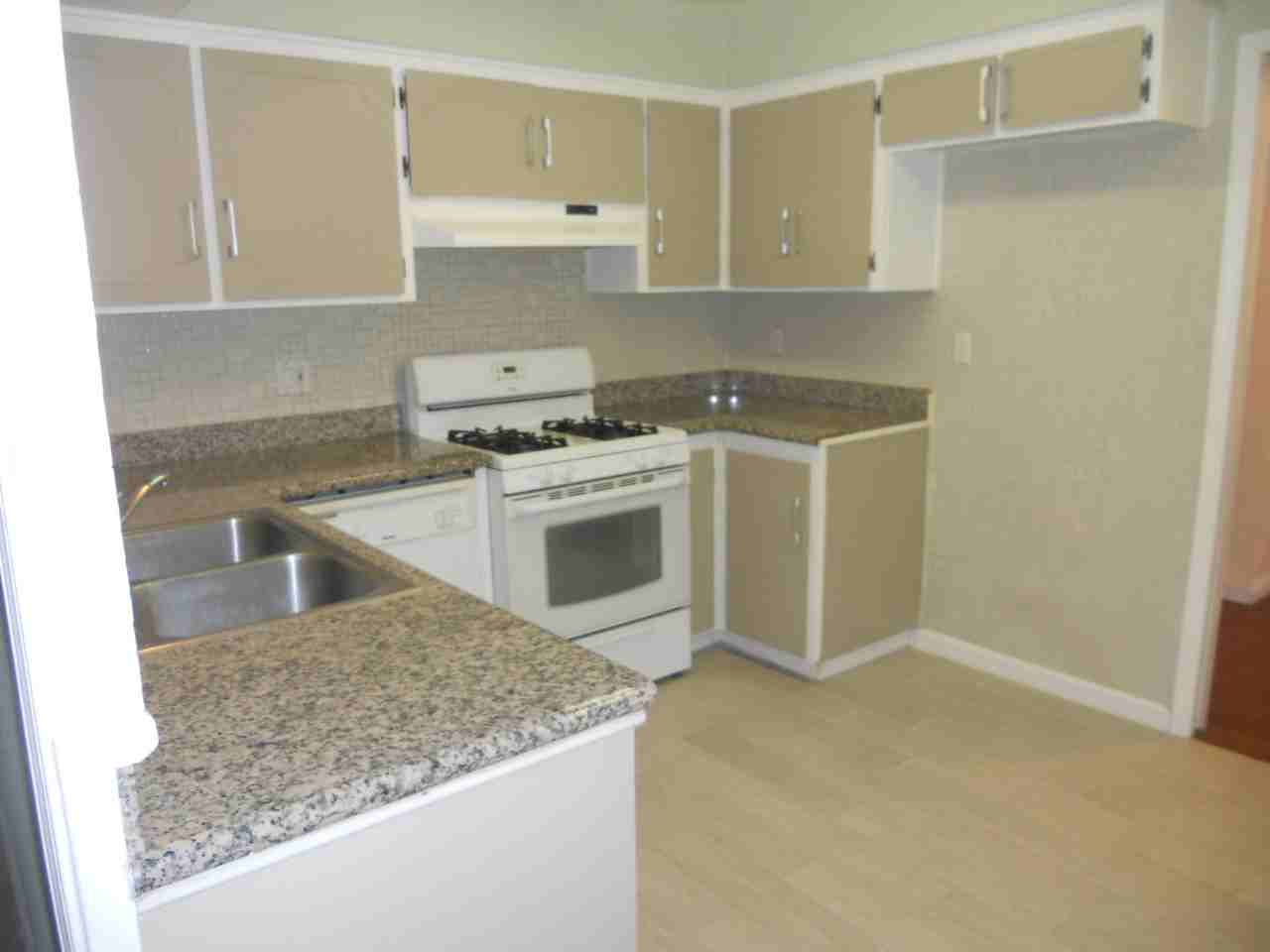 6847 Roble Way - Photo 2 of 41